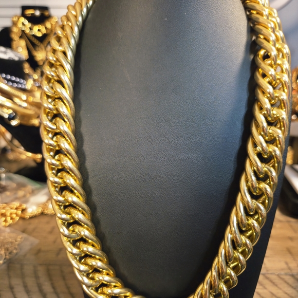 Anne Klein Jewelry - VGT MASSIVE ANNE KLEIN GOLD TONE RUNWAY STATEMENT 30" NECKLACE